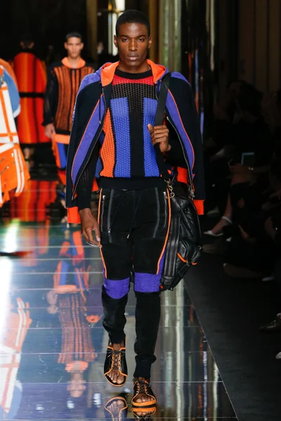 Look 40